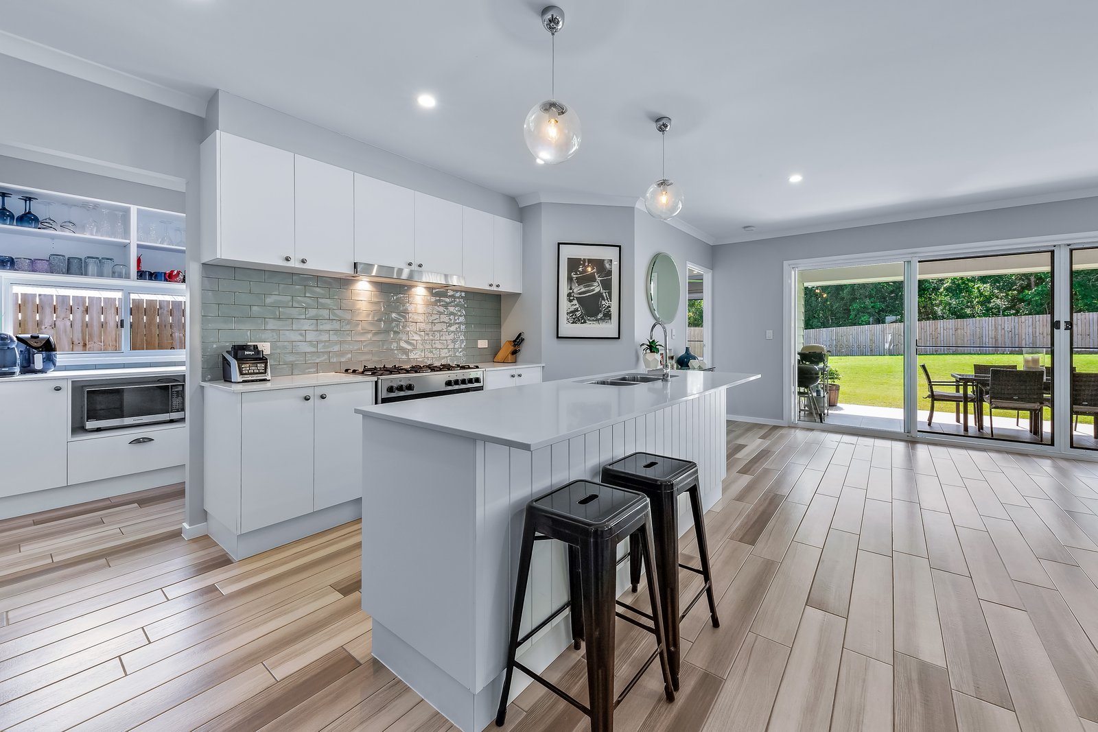 65 Trader Crescent CANNONVALE 1