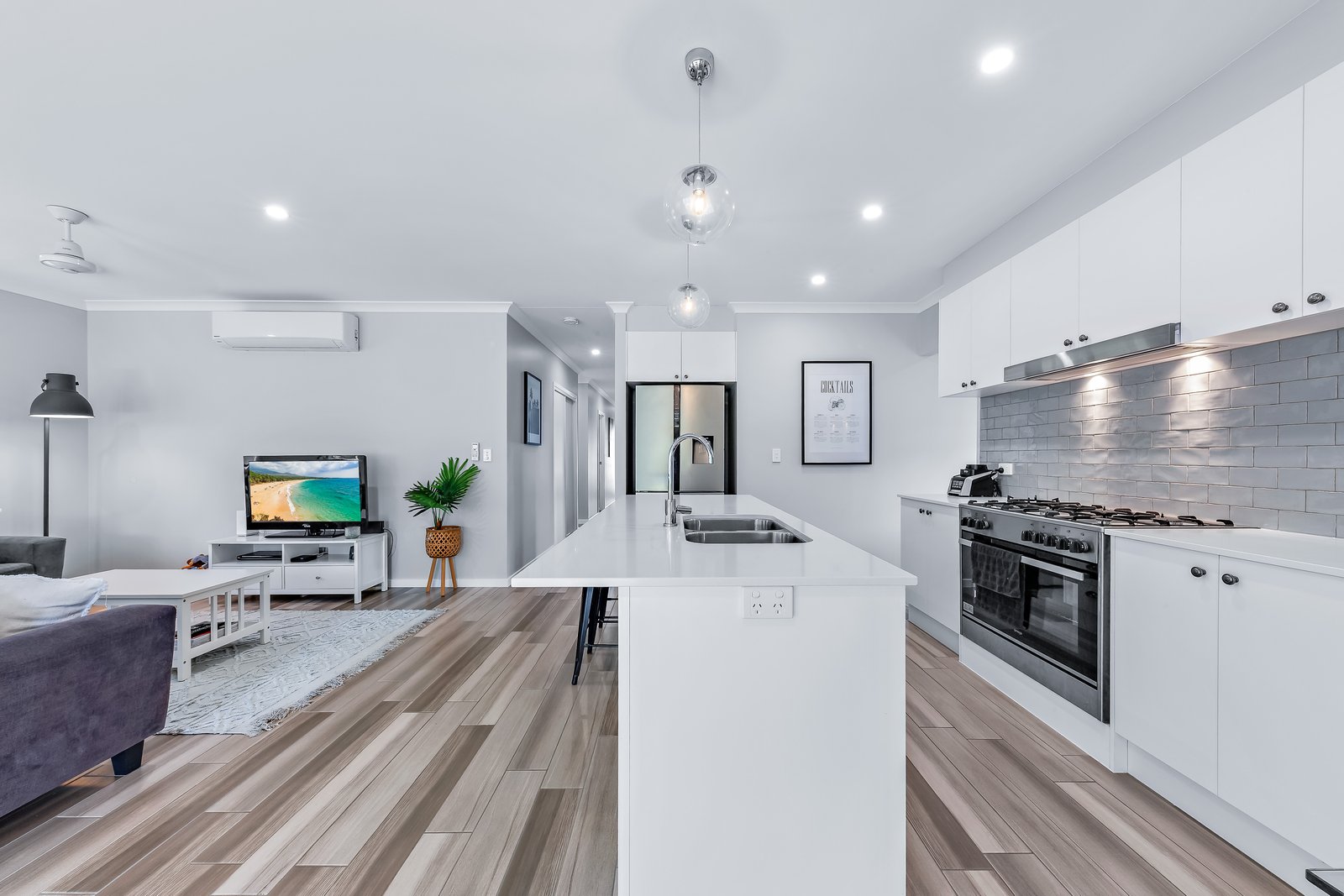 65 Trader Crescent CANNONVALE 9