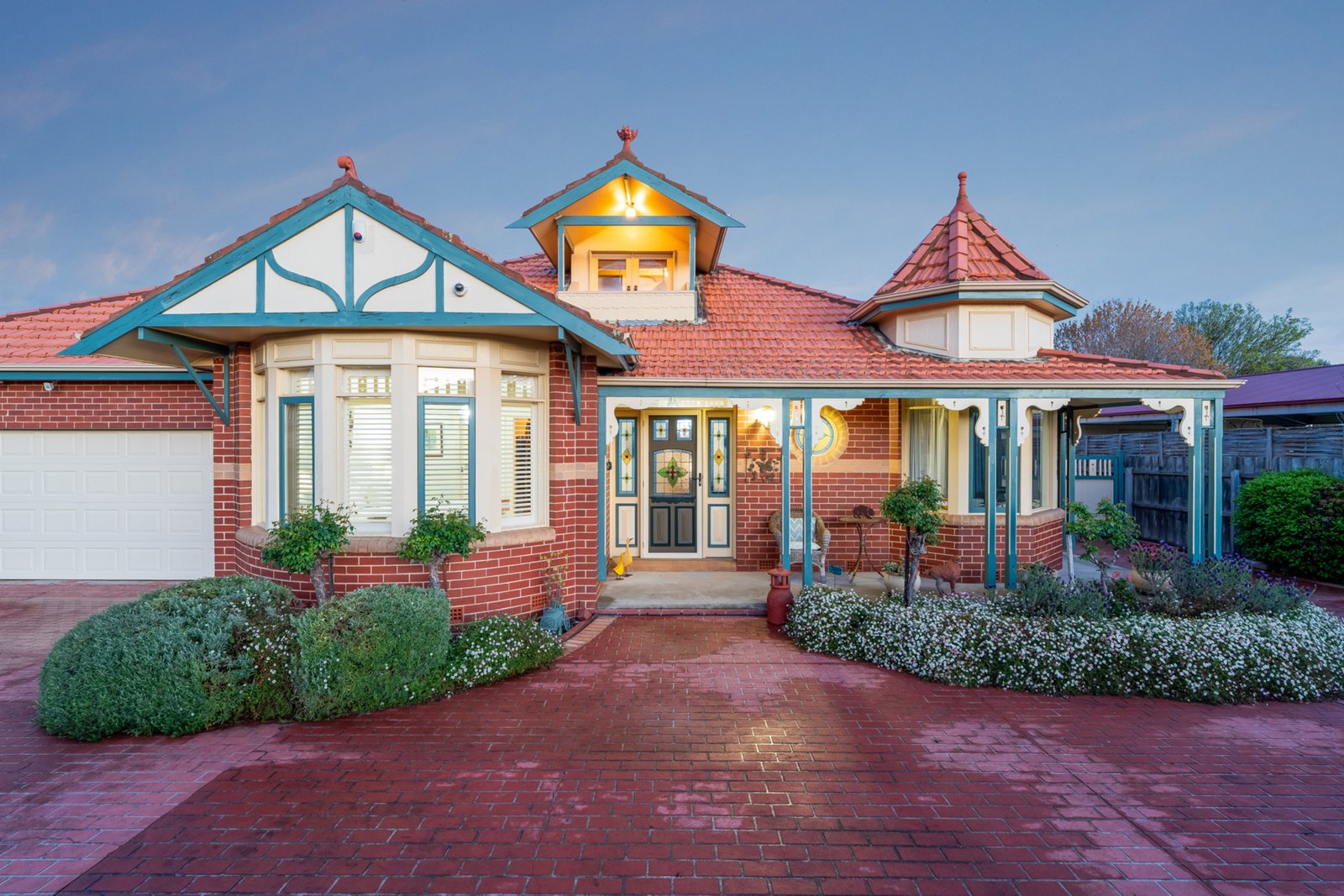 Gallery: 65 Viewbay Drive