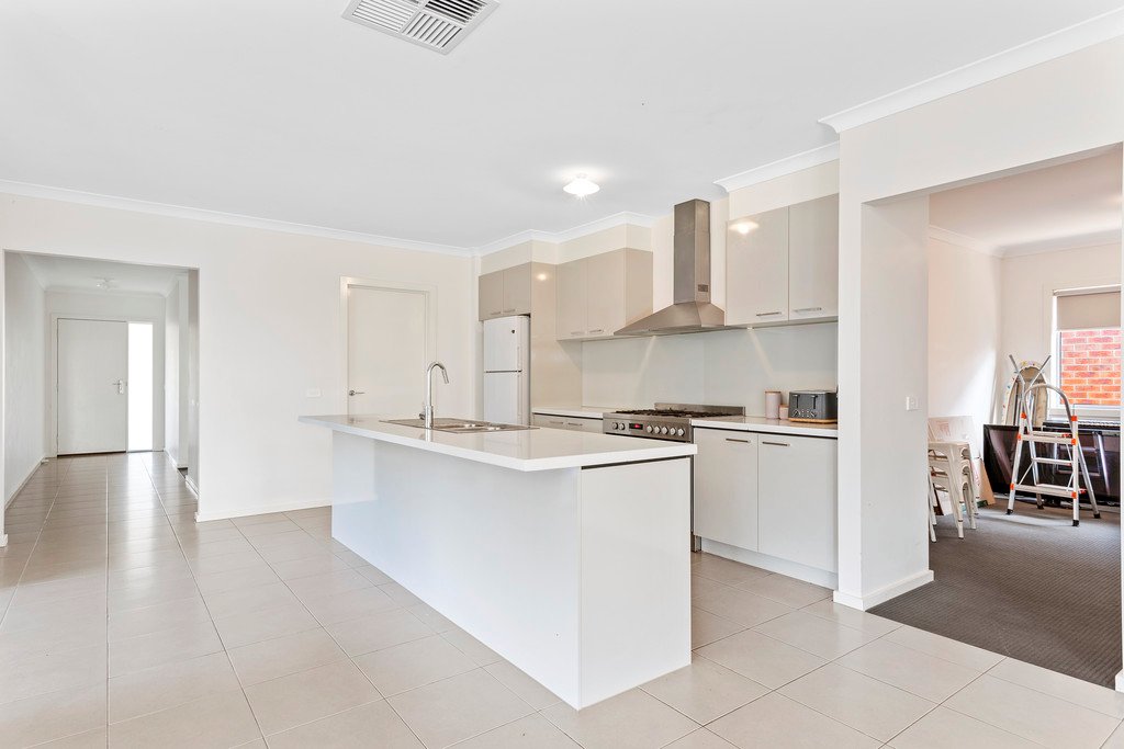 65 Waratah Road HUNTLY 2