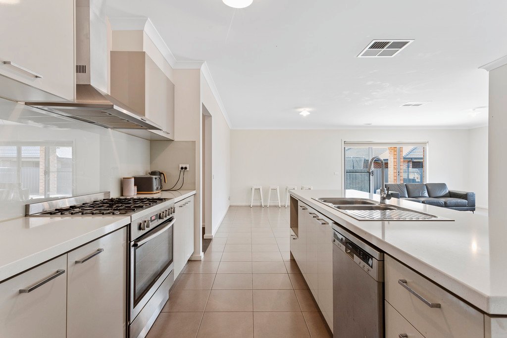 65 Waratah Road HUNTLY 3