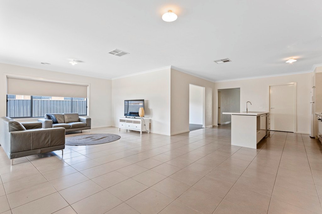 65 Waratah Road HUNTLY 4