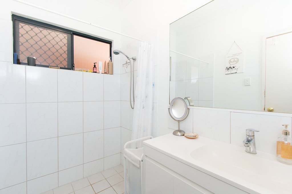 6/5 Whimbrel Street DJUGUN 7