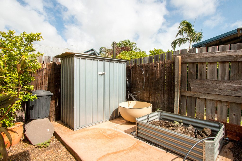 6/5 Whimbrel Street DJUGUN 18