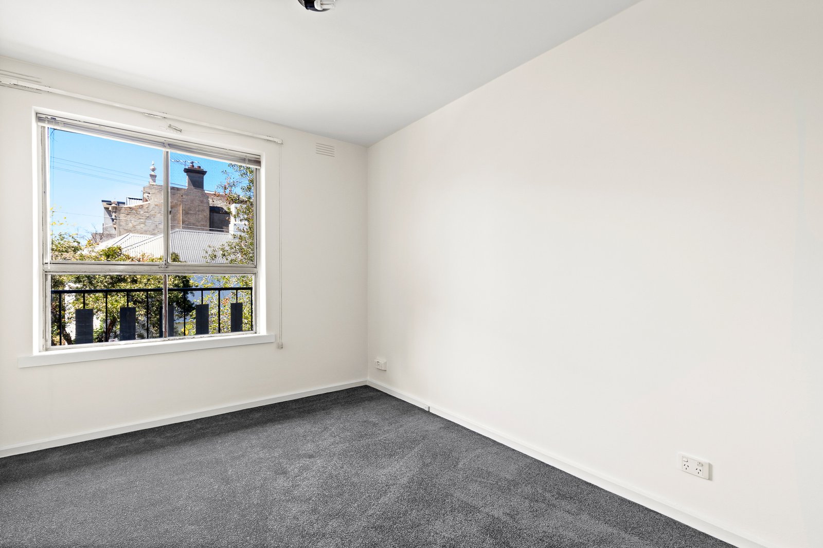 Gallery: 6/50 Wellington Street