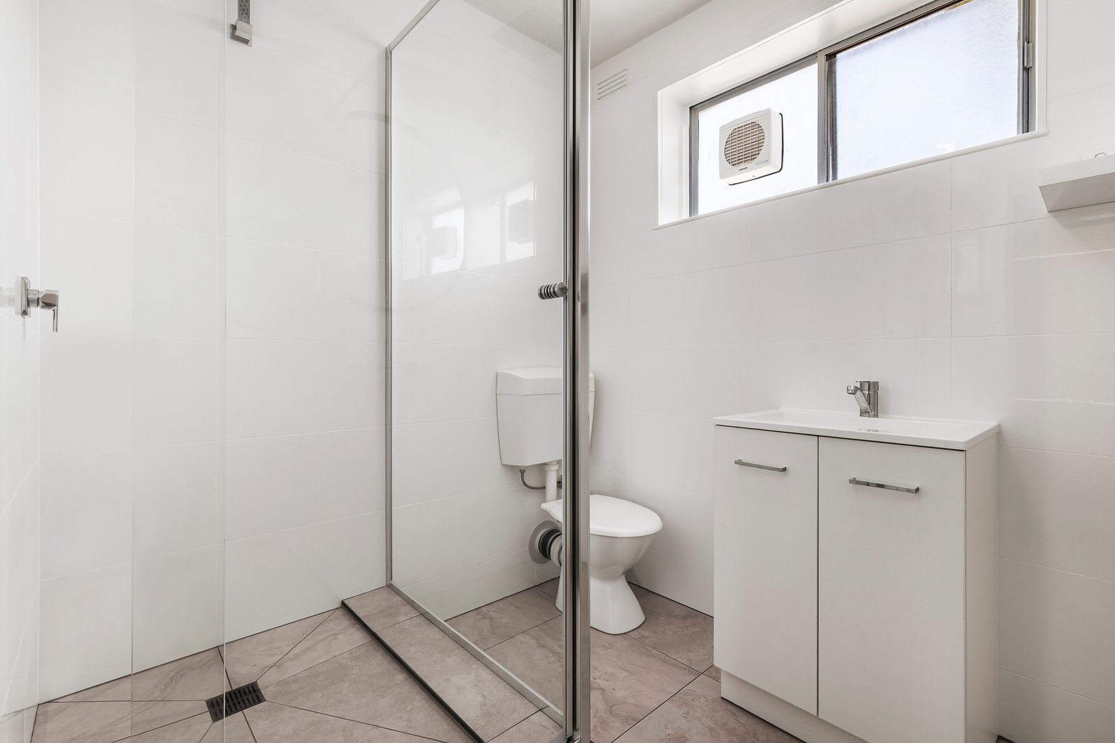 Gallery: 6/50 Wellington Street