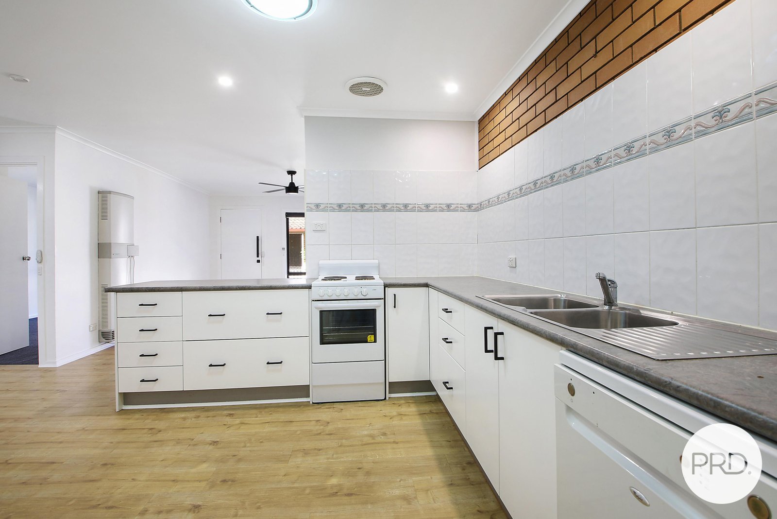 6/503 Hanel Street EAST ALBURY 2