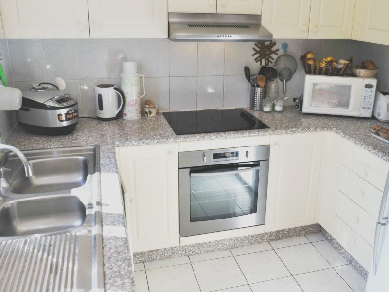 6/51 Central Road BEVERLY HILLS 4