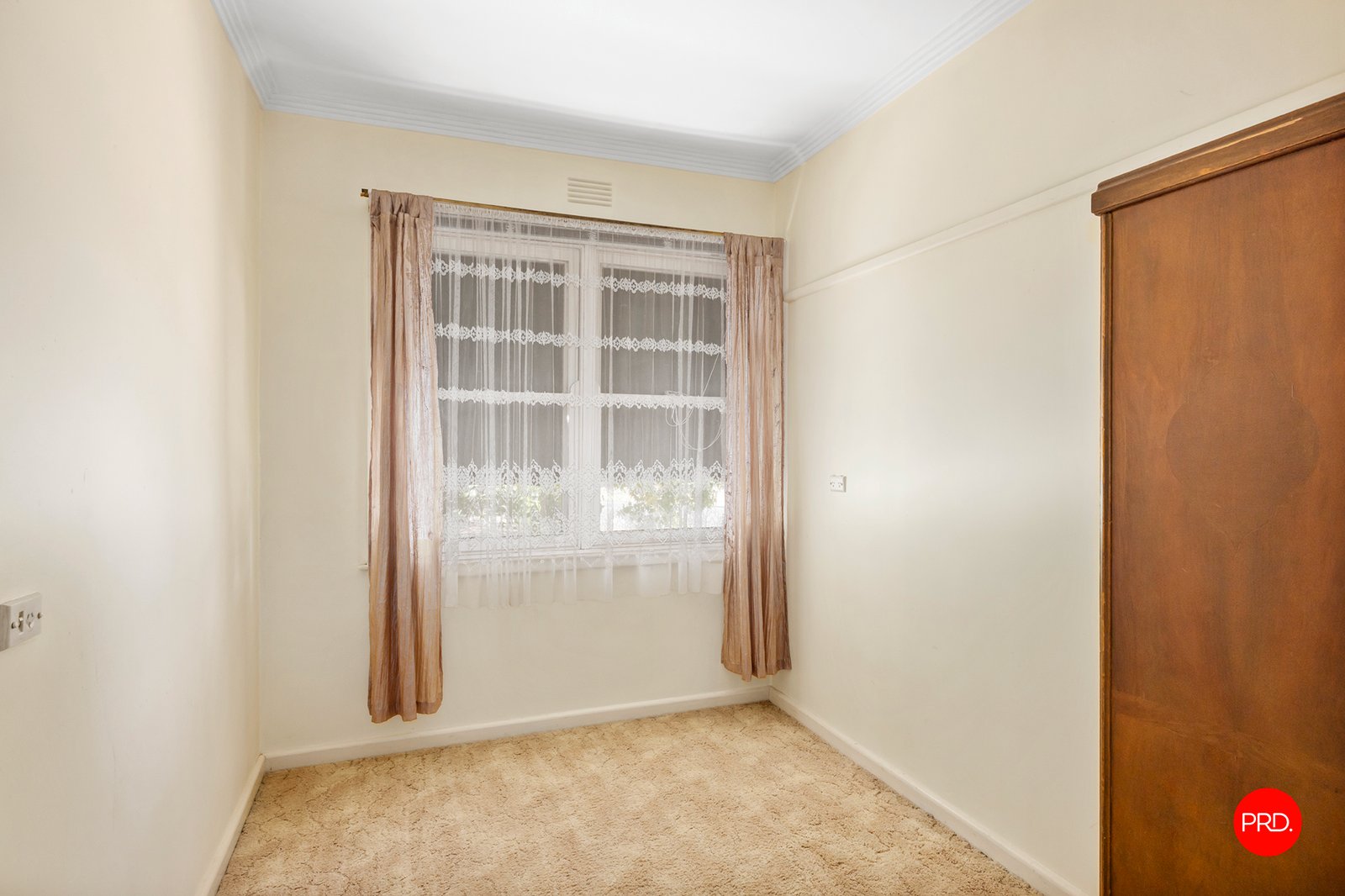 653 Hargreaves Street GOLDEN SQUARE 6