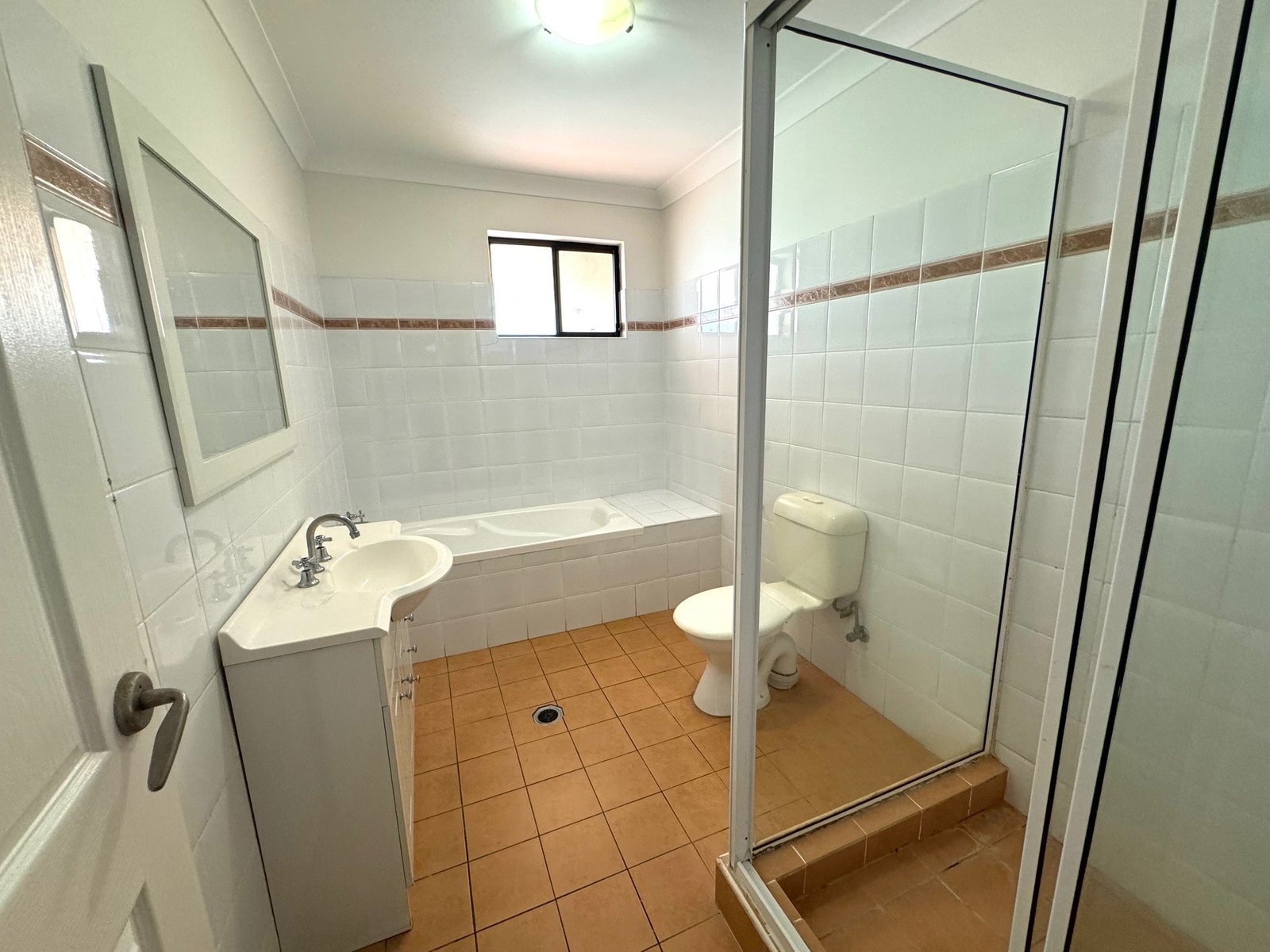 6/56 Pitt Street MORTDALE 8