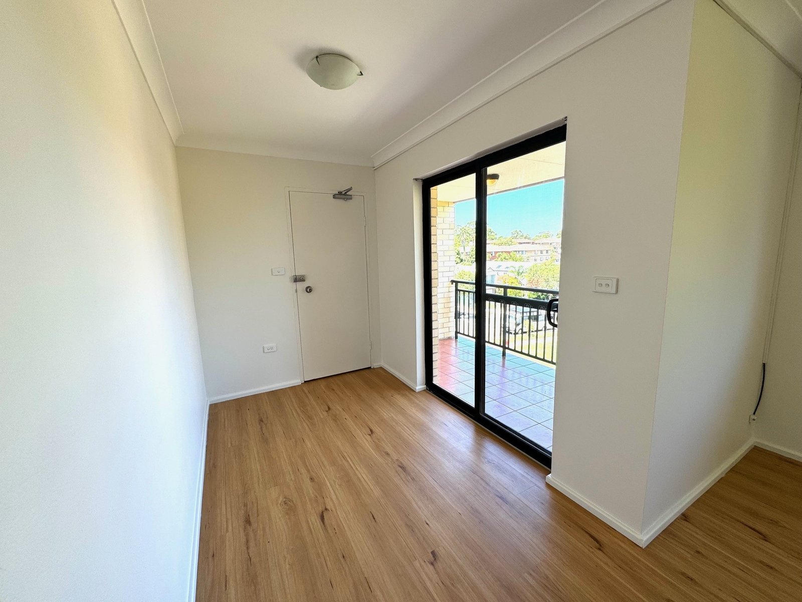 6/56 Pitt Street MORTDALE 9