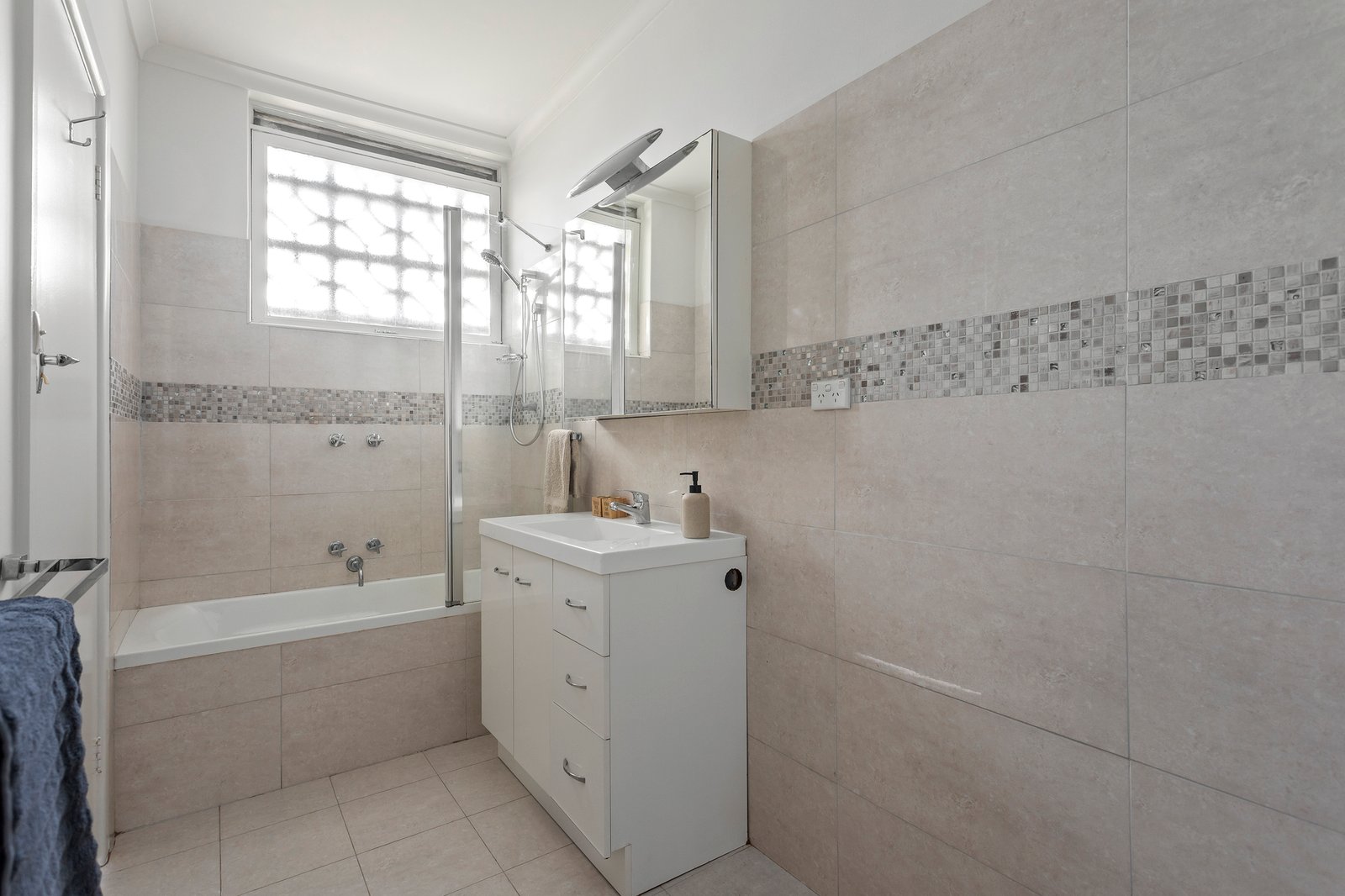 Real Estate and Property in 6/561 Glen Huntly Road, Elsternwick, VIC