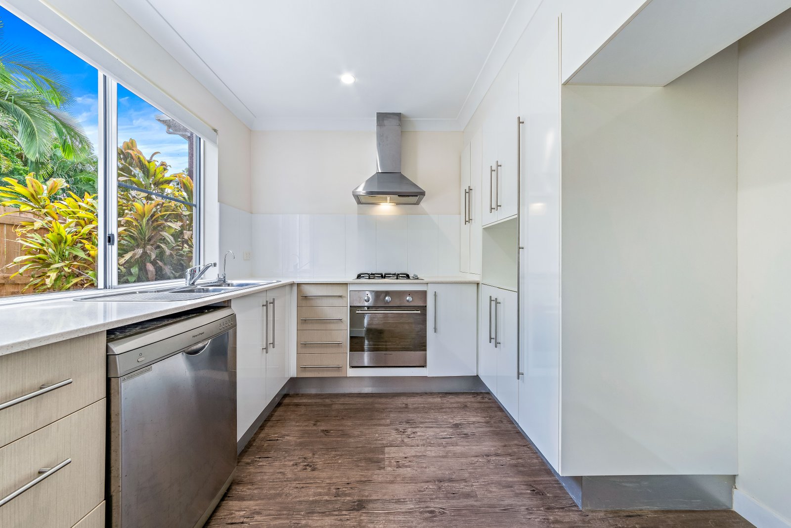 65/65 Manooka Drive CANNONVALE 2