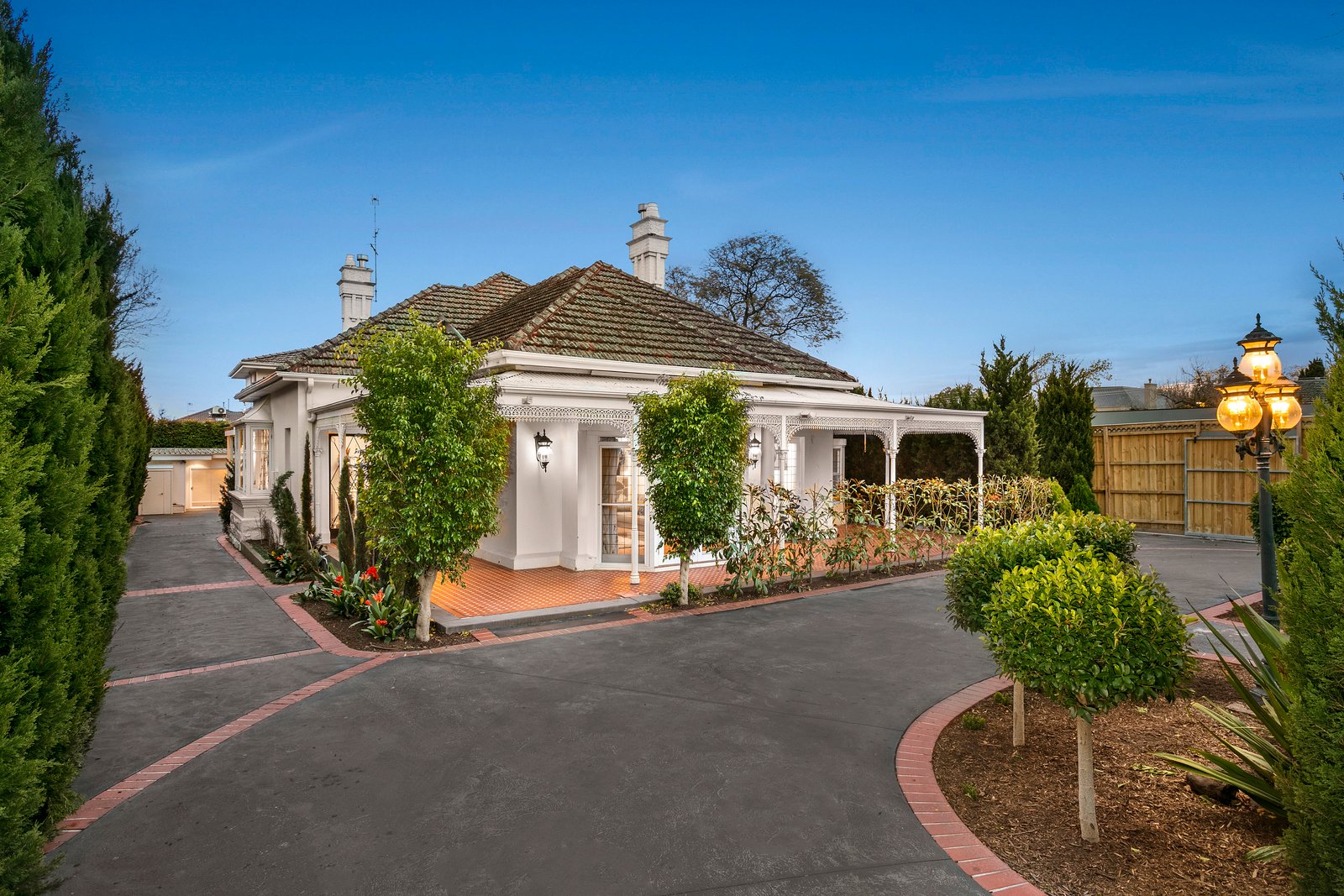Real Estate and Property in 659 Orrong Road, Toorak, VIC