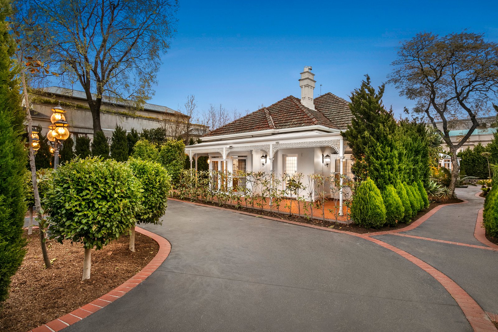 Real Estate and Property in 659 Orrong Road, Toorak, VIC