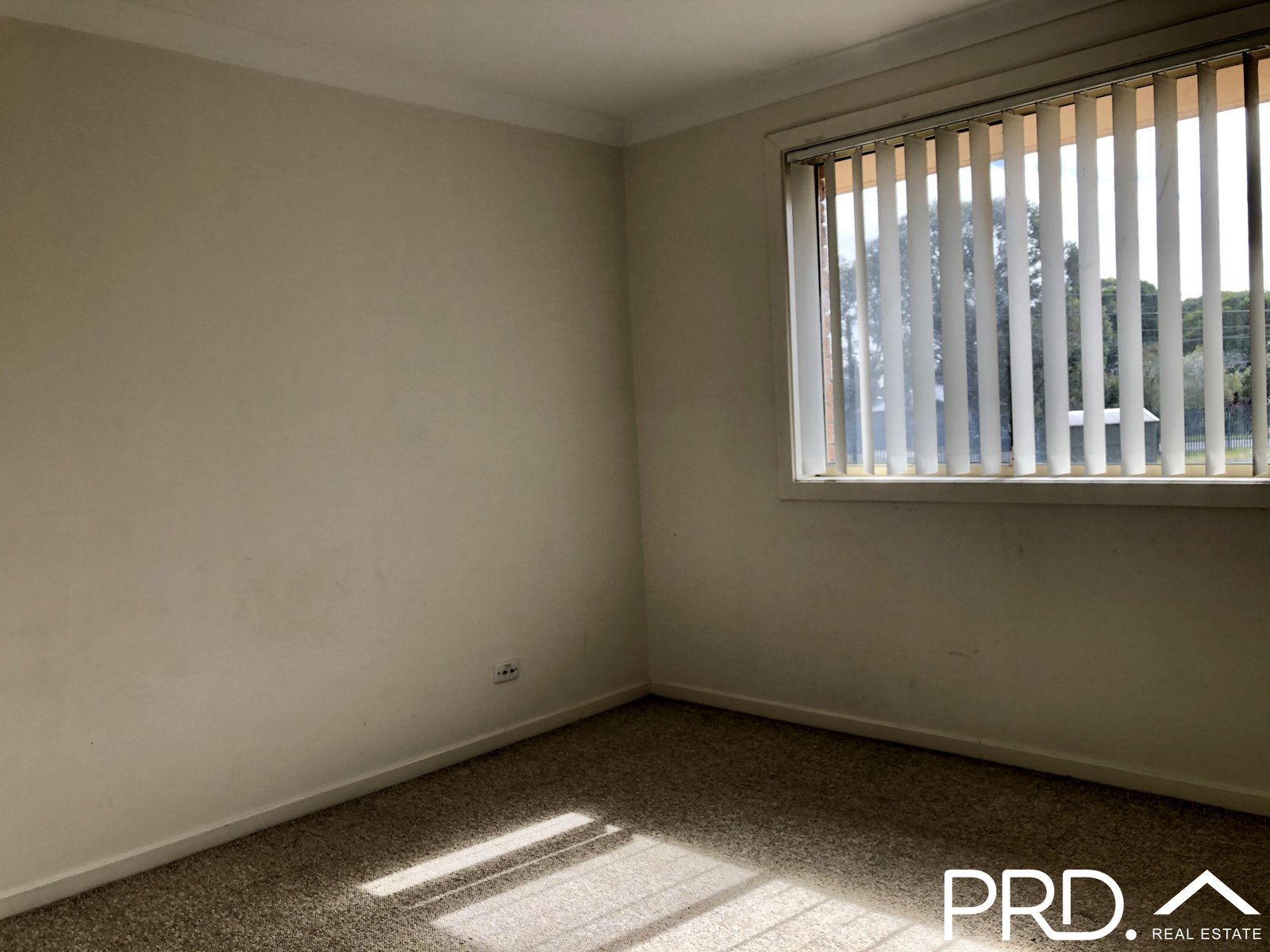 6/6-8 Lehn Road EAST HILLS 3