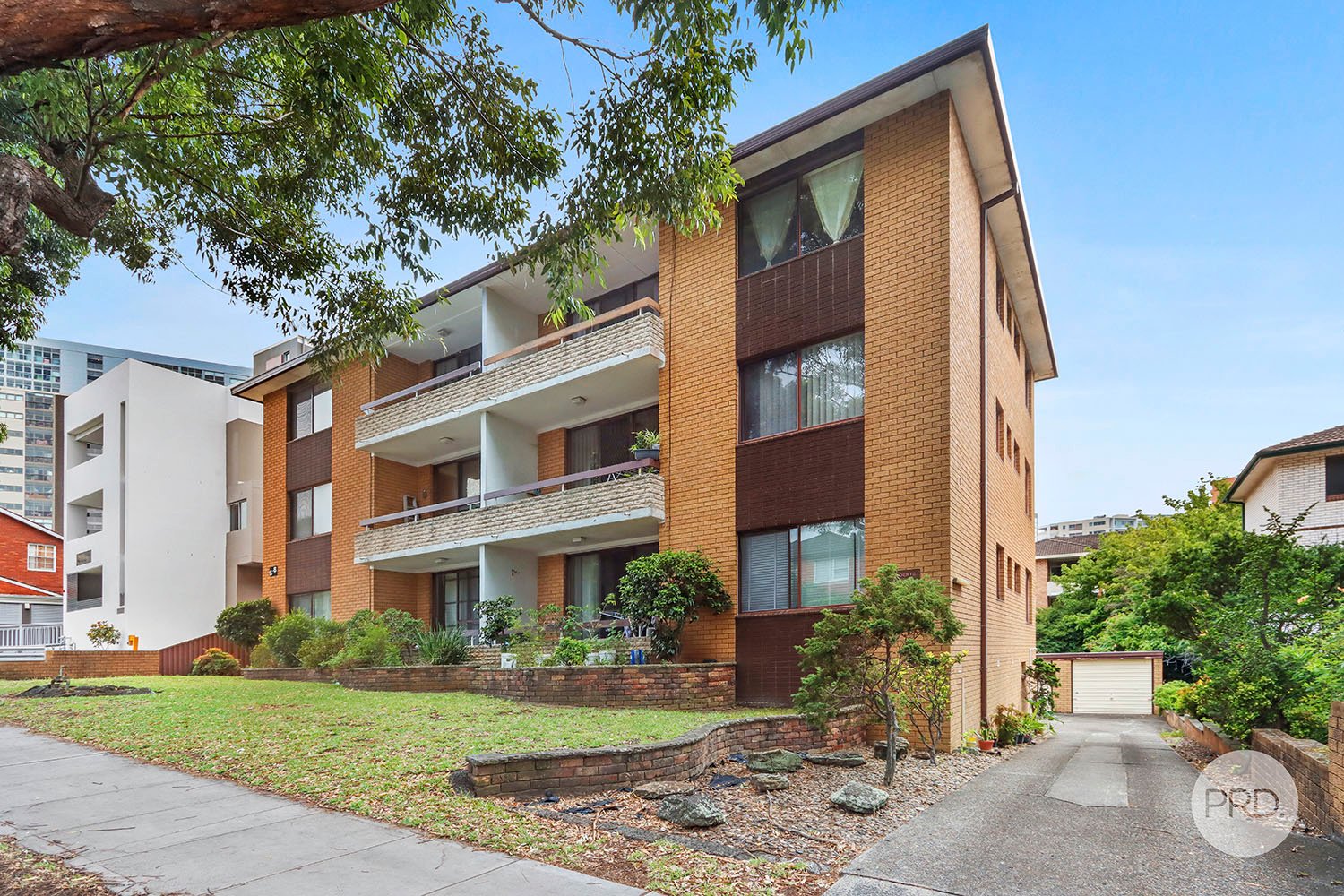 6/6-8 St Georges Parade HURSTVILLE 8
