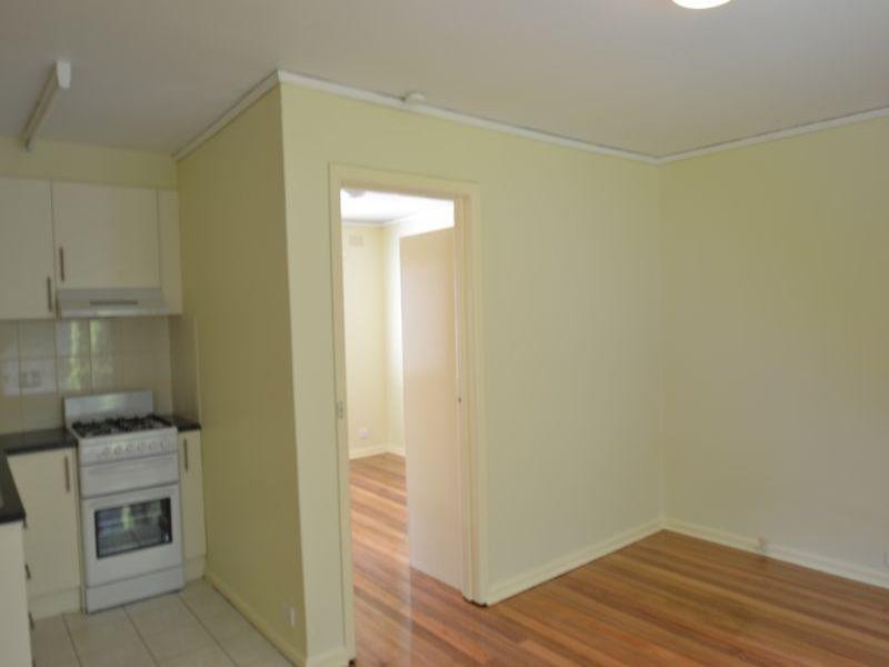 Gallery: 6/6 Anderson Court