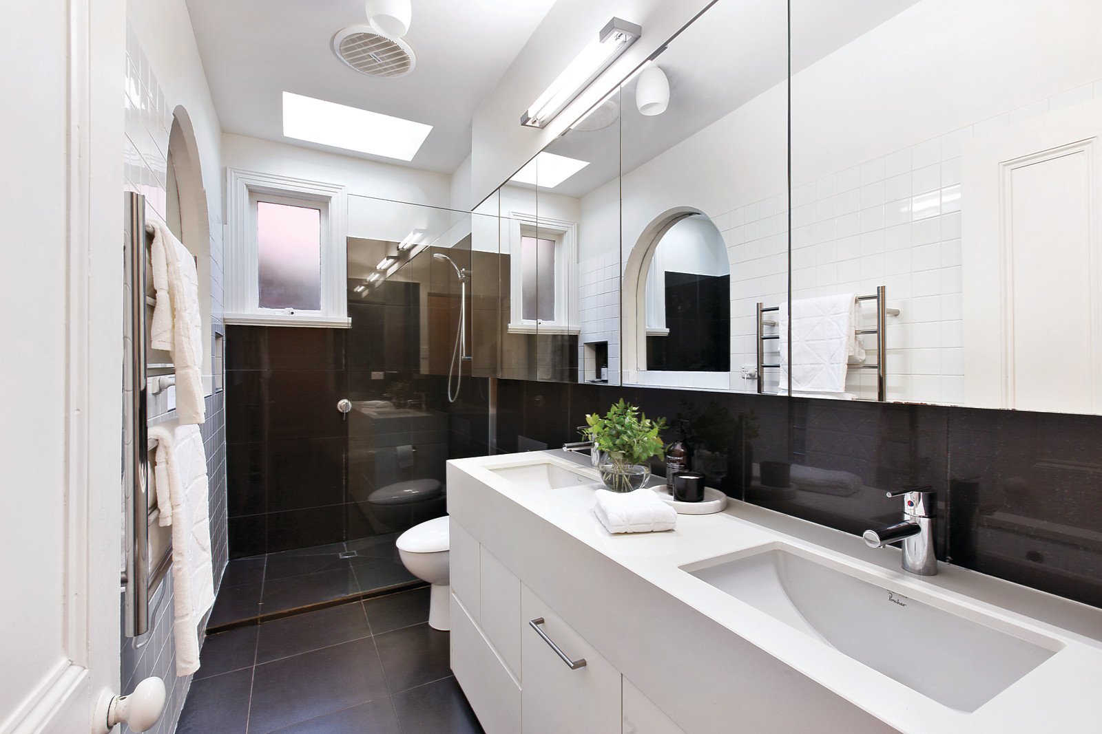 66 Andrew Street, Windsor, VIC