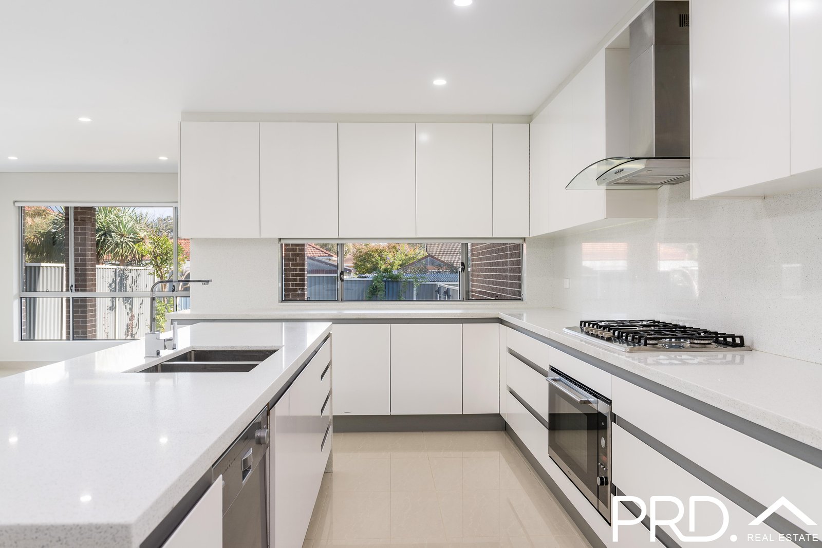 66 Apex Avenue PICNIC POINT 1