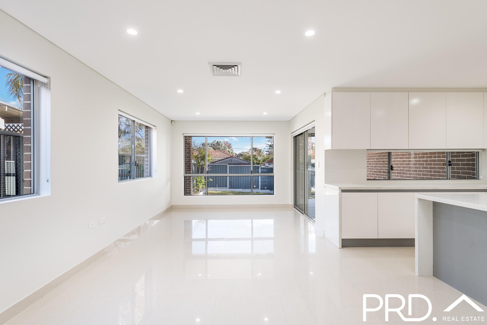 66 Apex Avenue PICNIC POINT 4