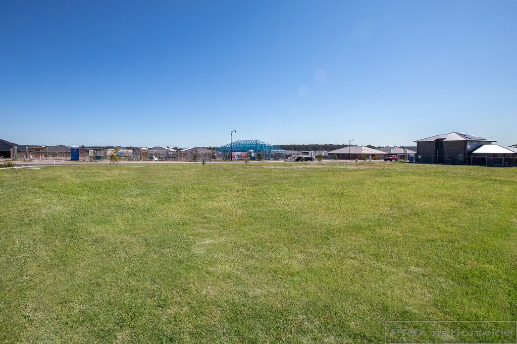 66 Arrowtail Street CHISHOLM 3