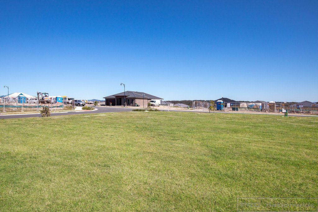 66 Arrowtail Street CHISHOLM 4