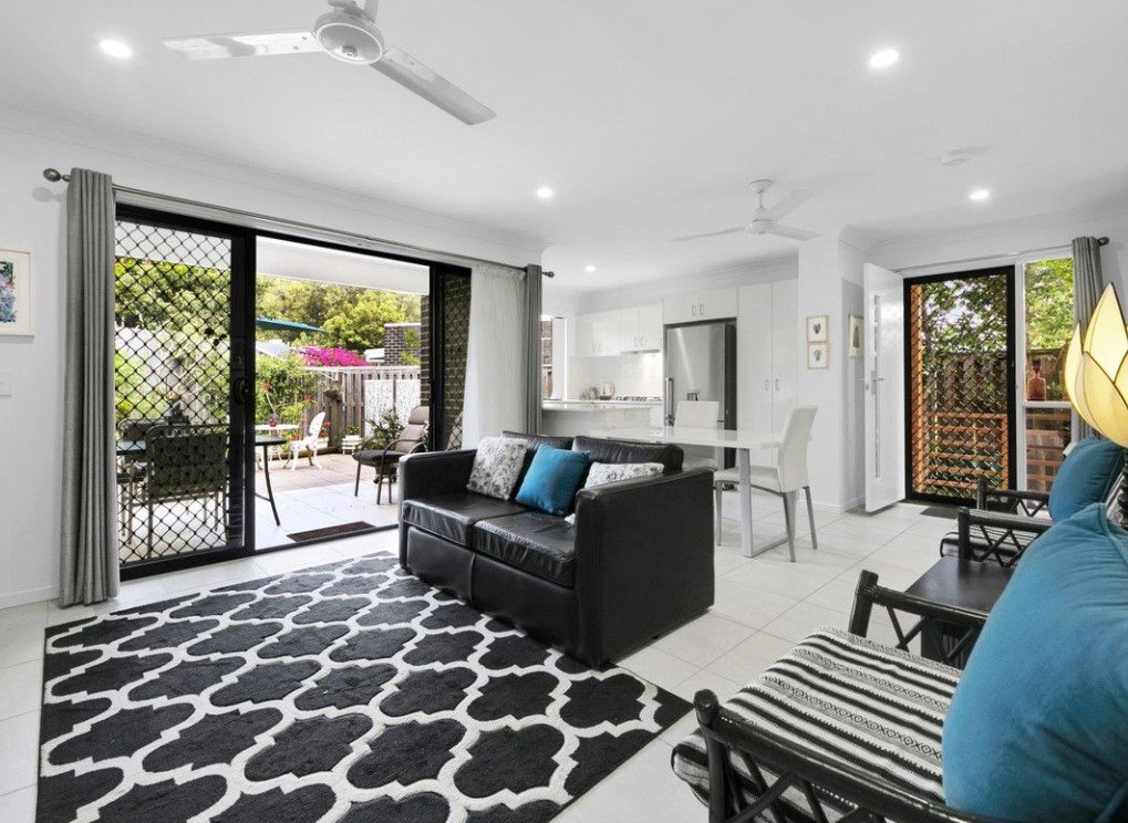 6/6 Border Drive North CURRUMBIN WATERS 10