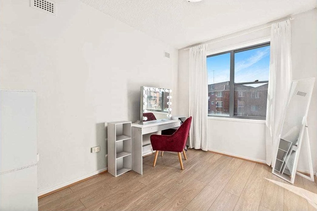 6/6 Brittain Crescent HILLSDALE 4