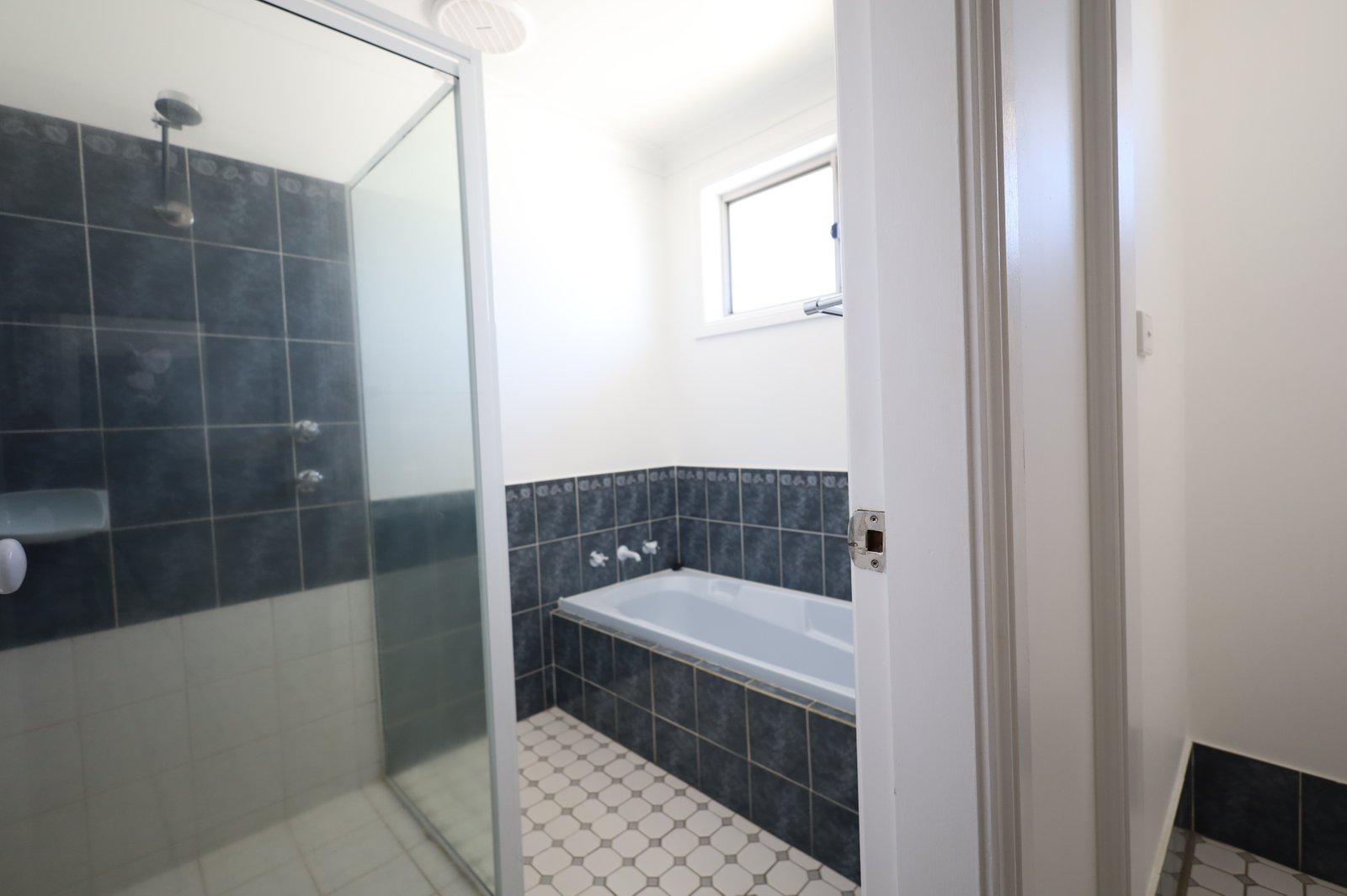 66 Carcoar Street SPRING HILL 9