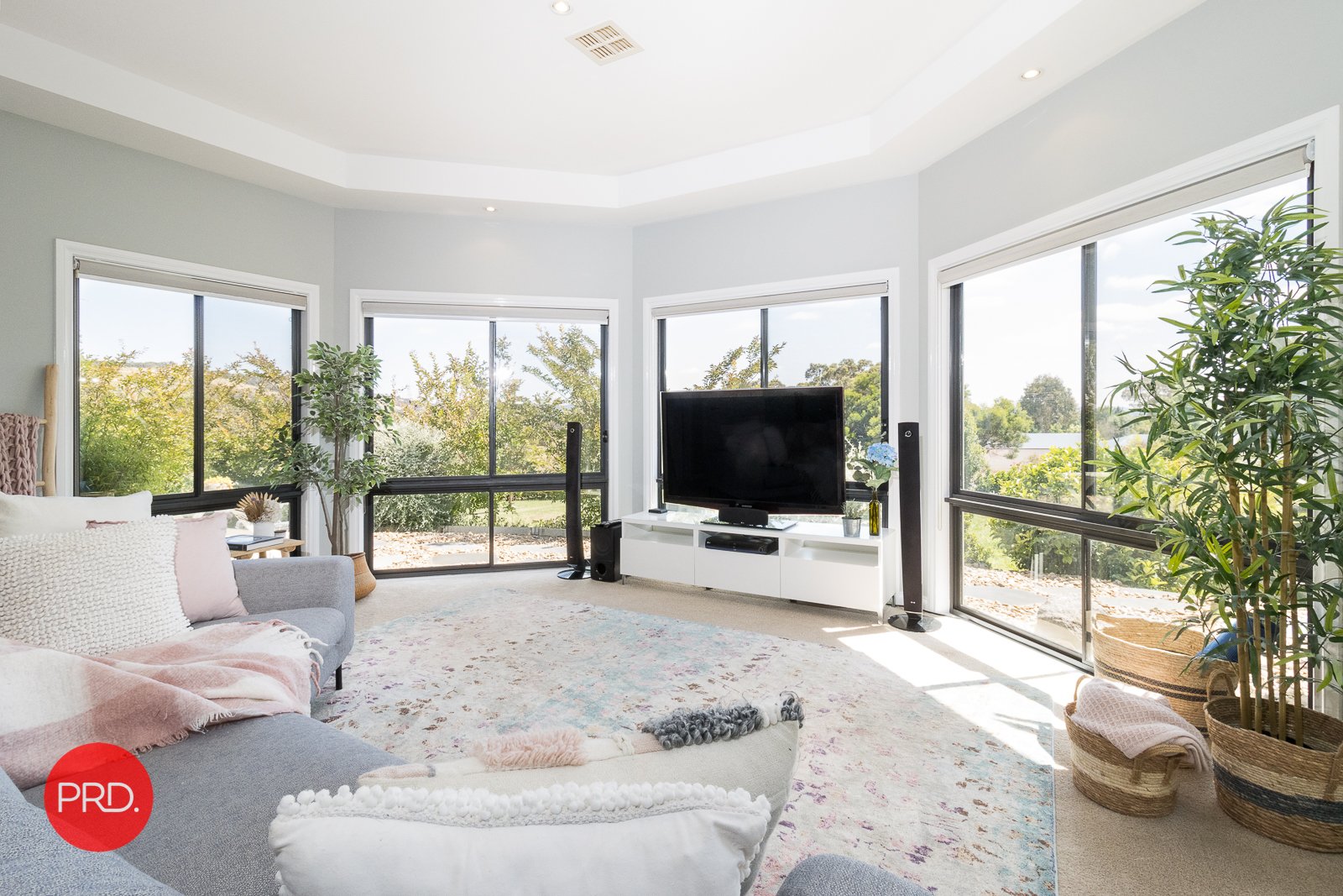 66 Carlton Drive BUNGENDORE 8