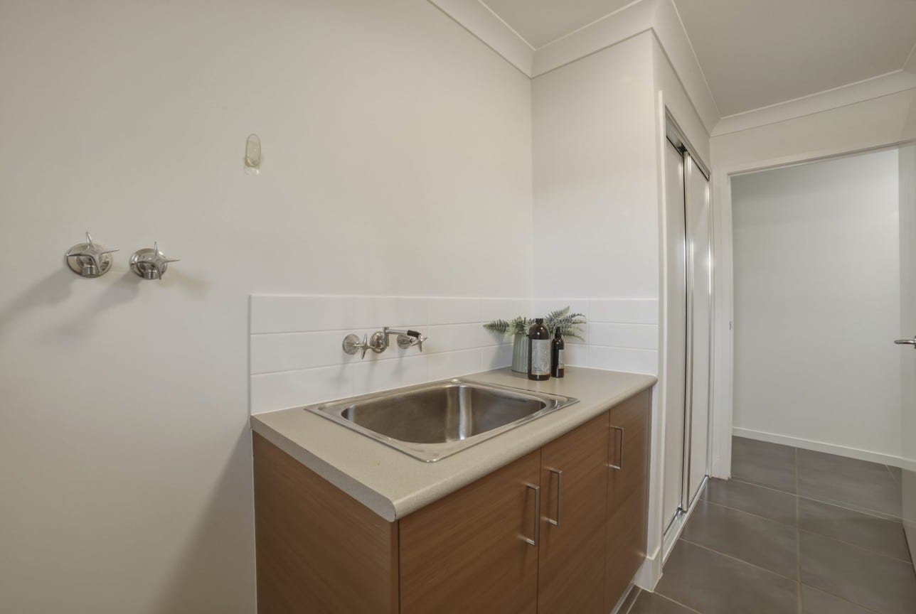 66 Caroval Drive RURAL VIEW 18