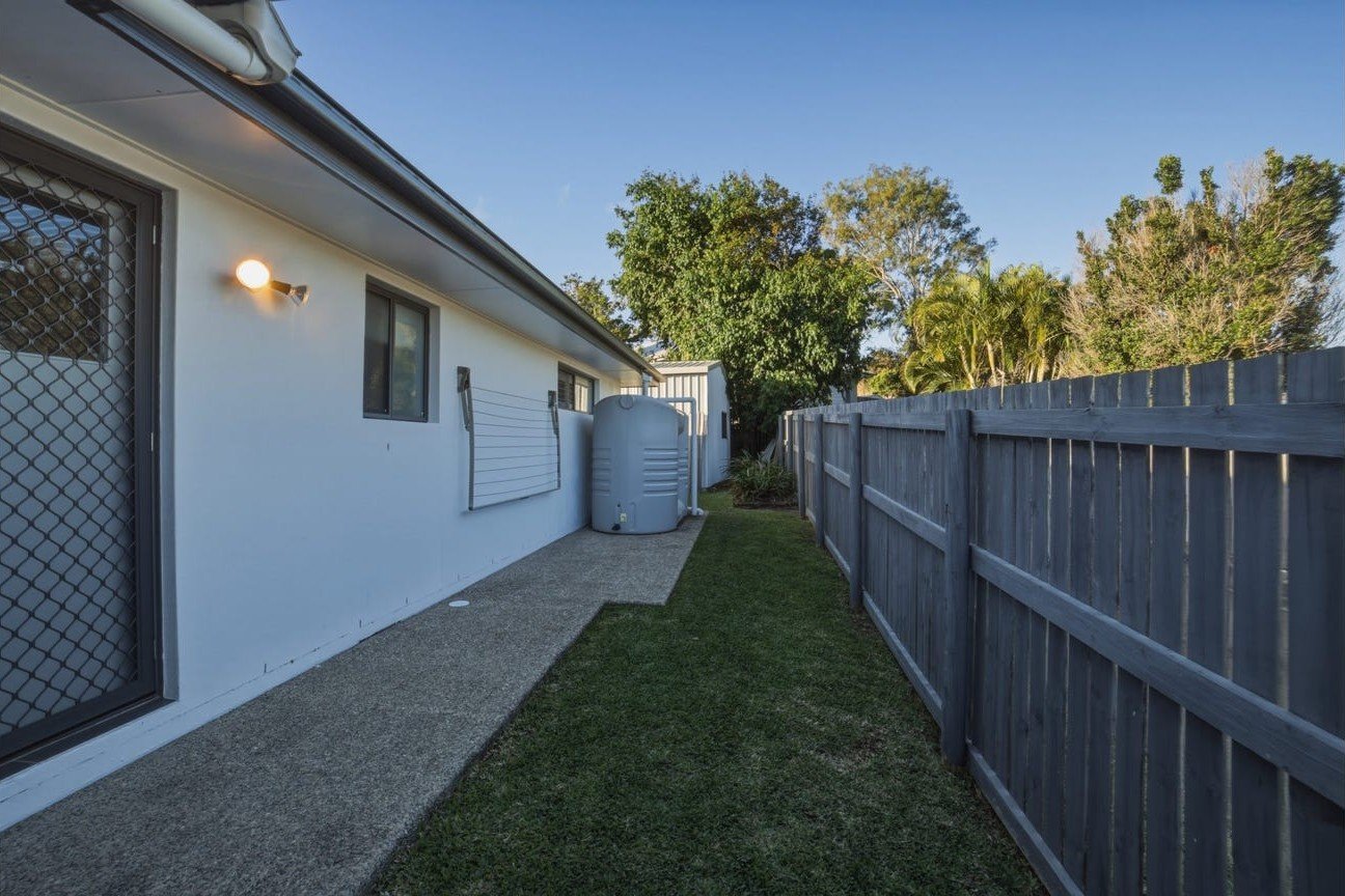 66 Caroval Drive RURAL VIEW 26