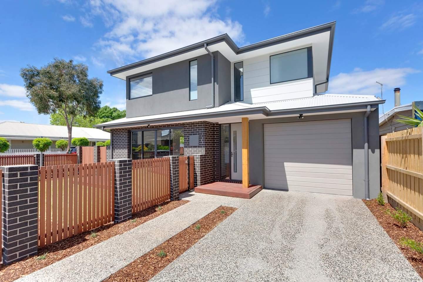 Gallery: 66 Centenary Street