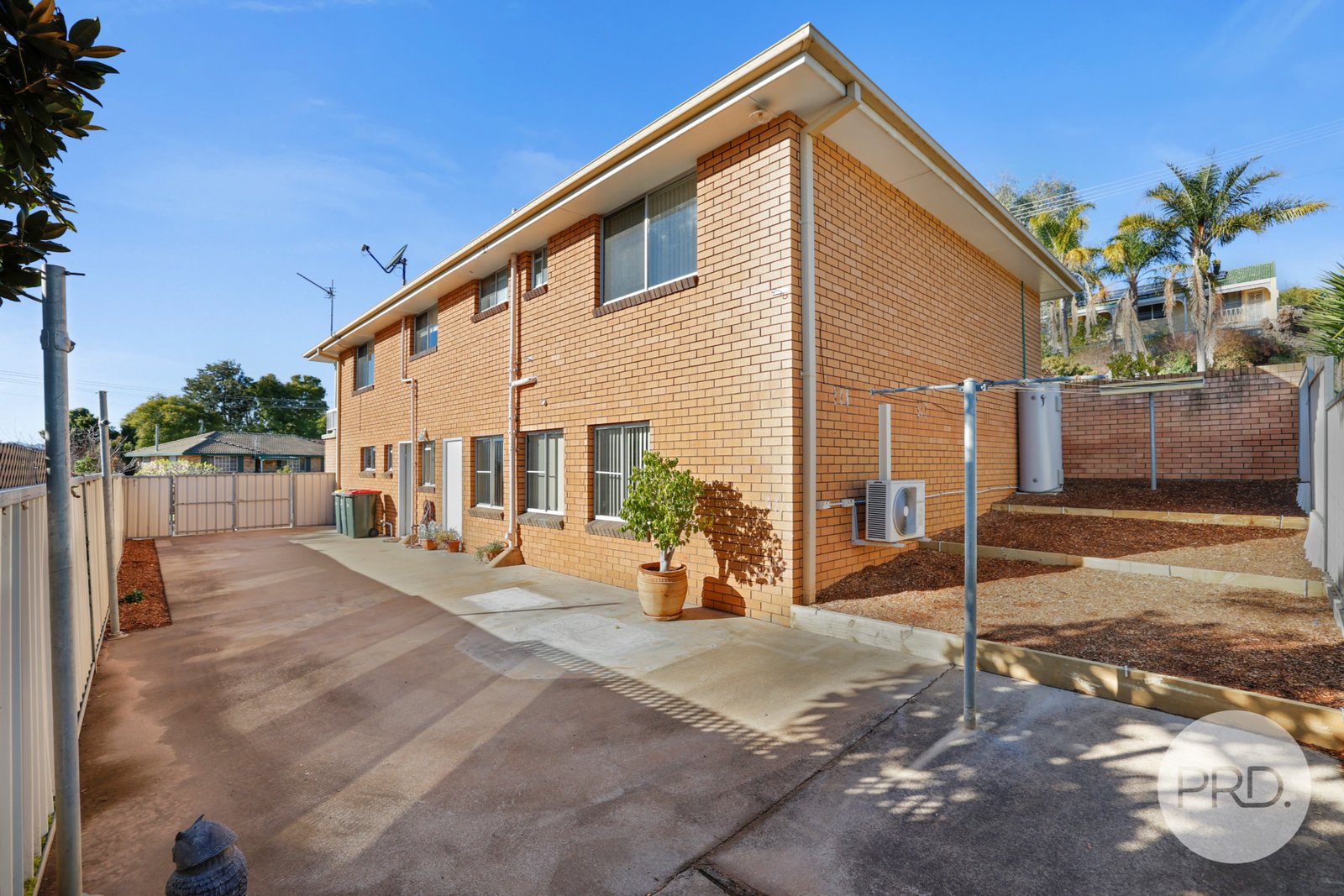 66 Croydon Avenue TAMWORTH 17