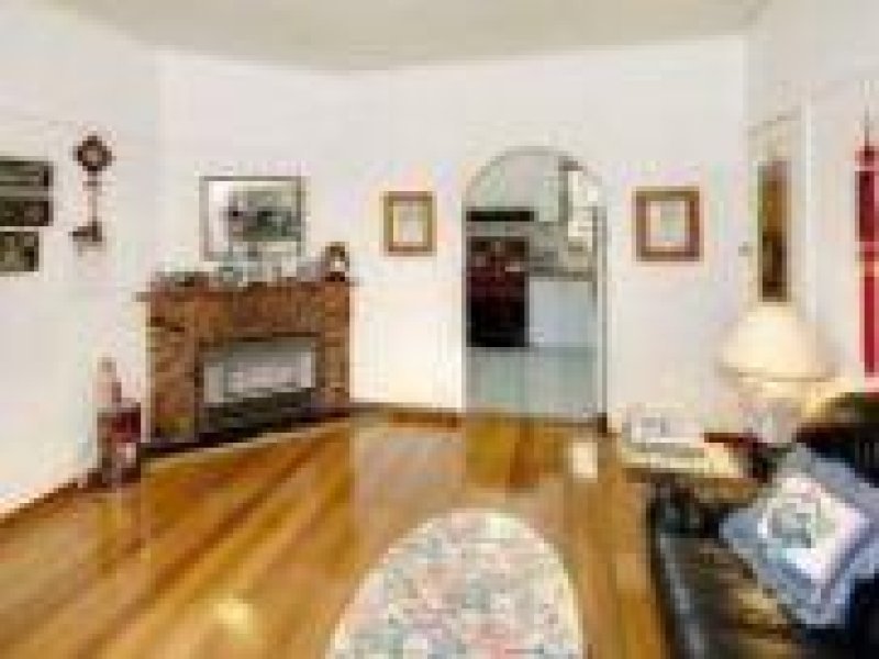 Gallery: 66 Dunstan Parade