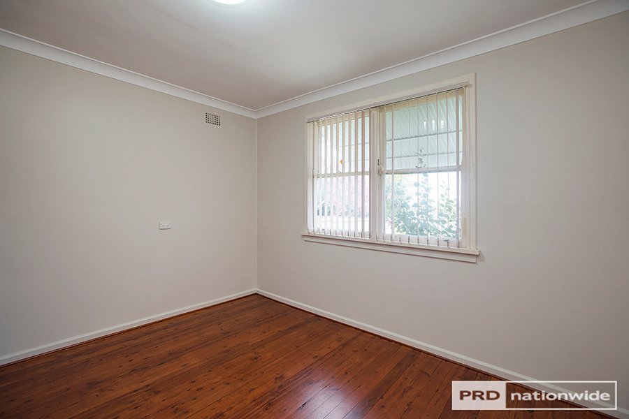 66 Duri Road TAMWORTH 3