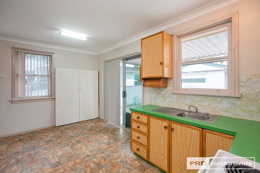66 Duri Road TAMWORTH 8