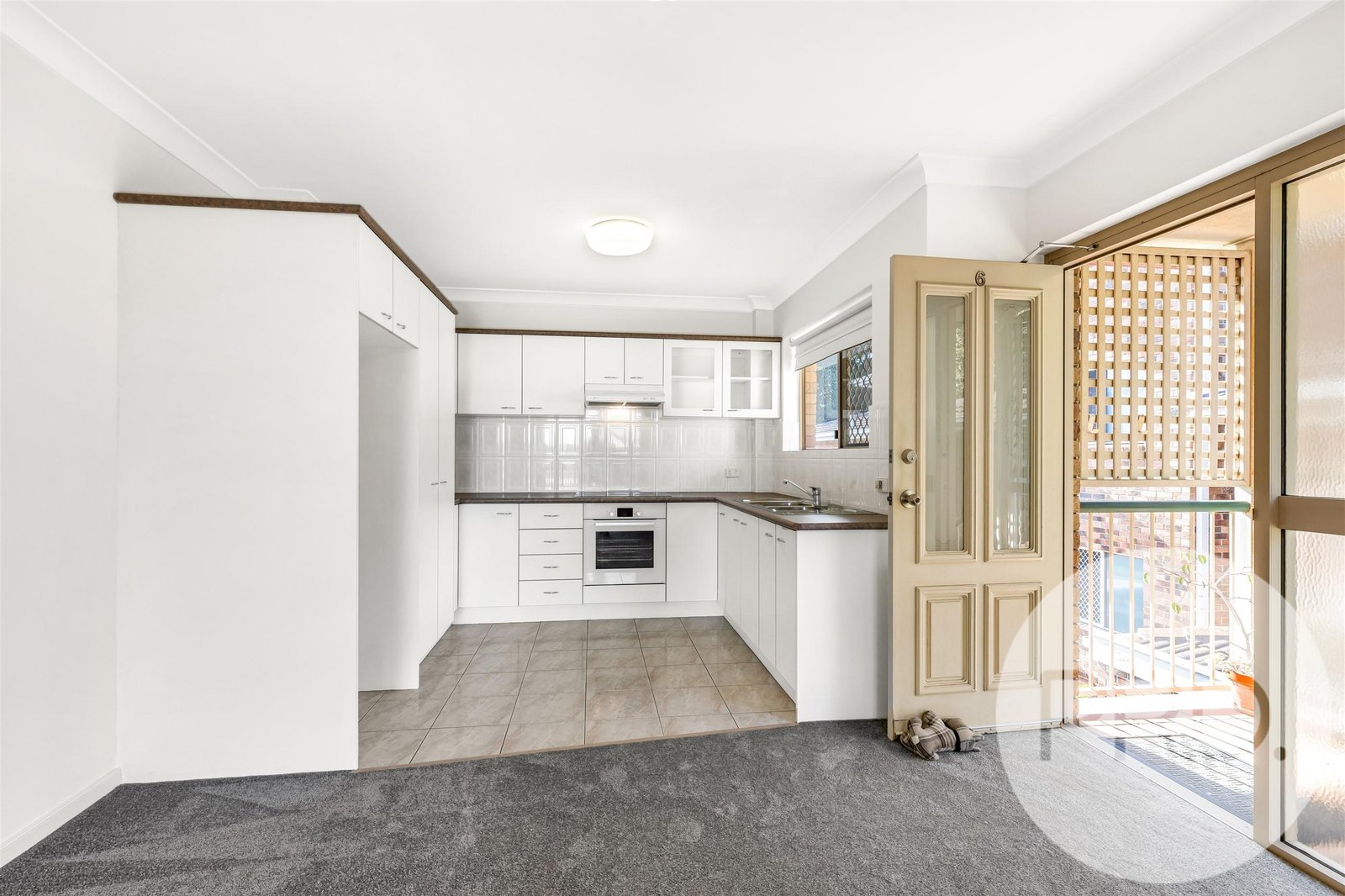 6/6 Elliott Street CLAYFIELD 3