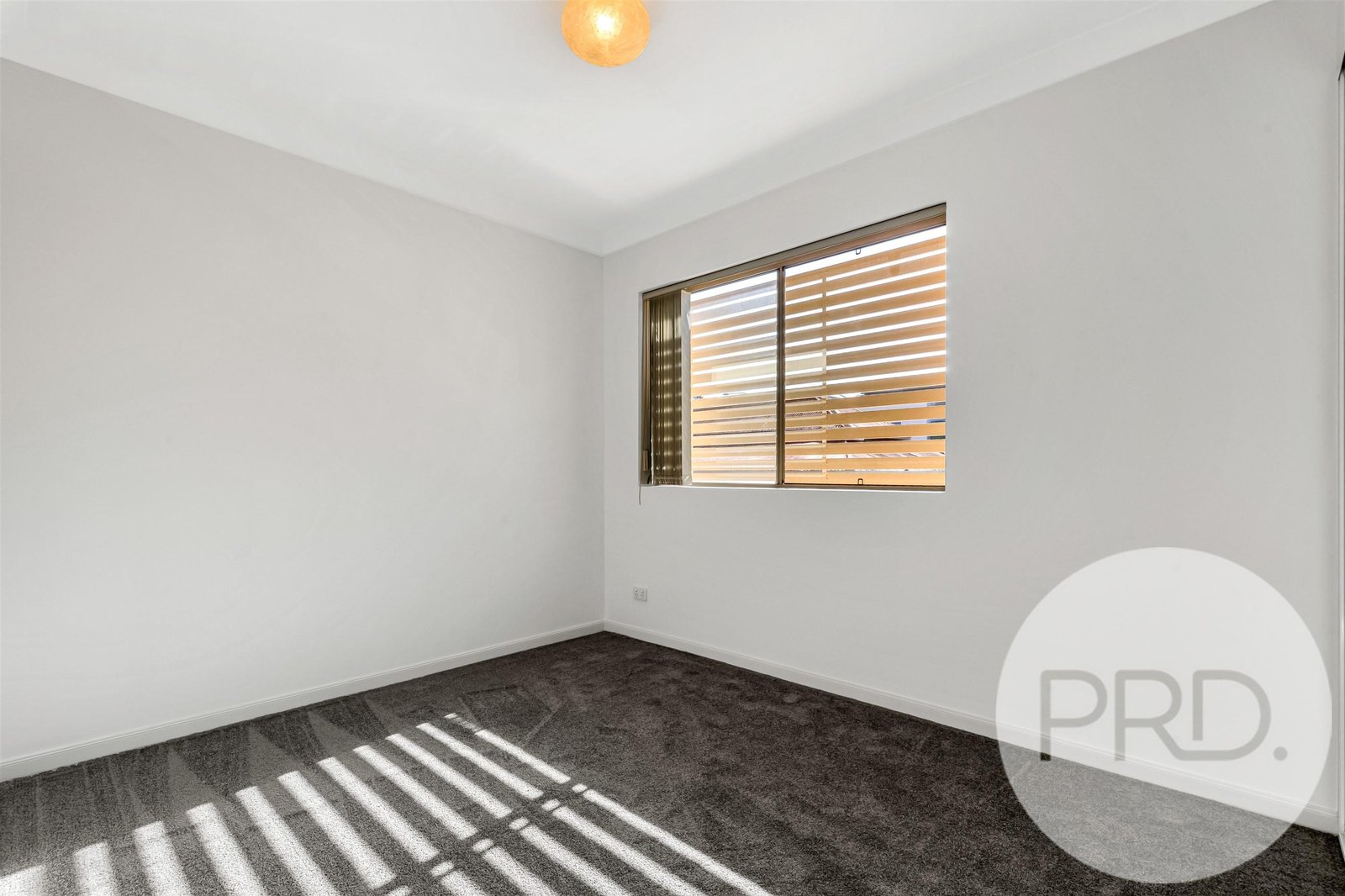 6/6 Elliott Street CLAYFIELD 11