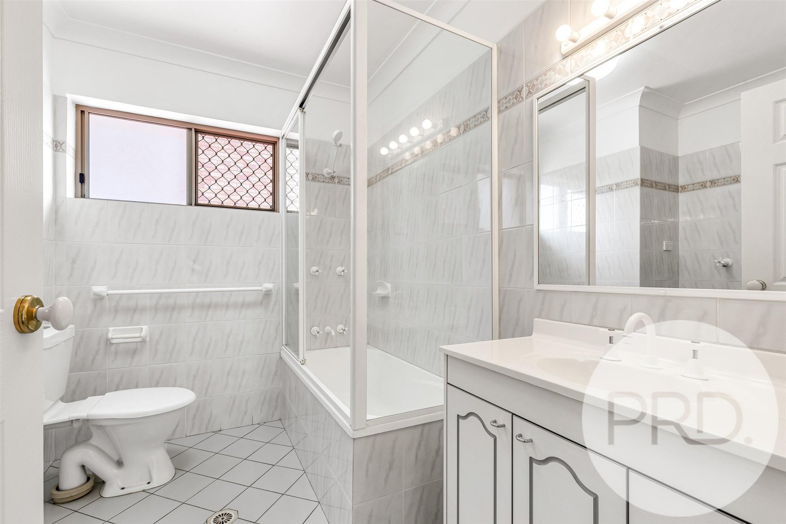 6/6 Elliott Street CLAYFIELD 12