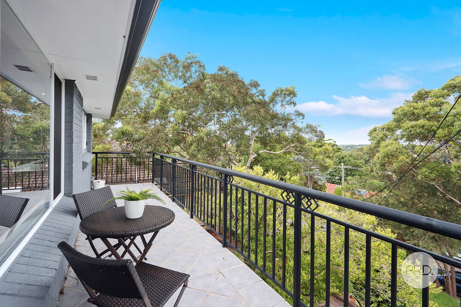 66 Elm Street LUGARNO 14