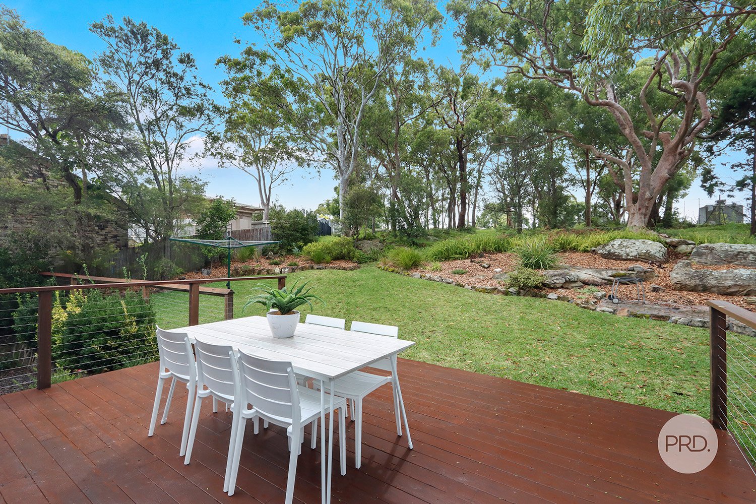 66 Elm Street LUGARNO 15