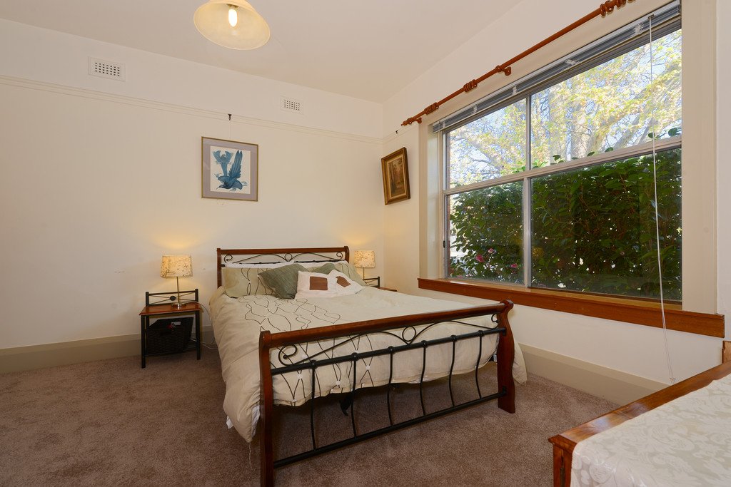 66 (Flat 1) Lansdowne Crescent WEST HOBART 5