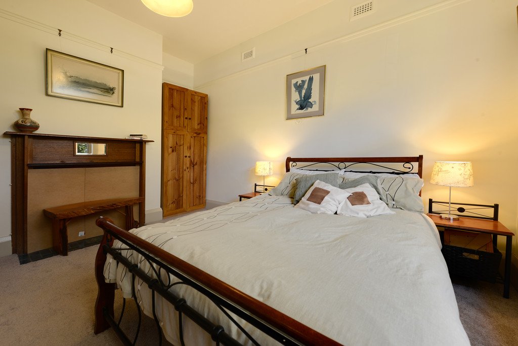 66 (Flat 1) Lansdowne Crescent WEST HOBART 6