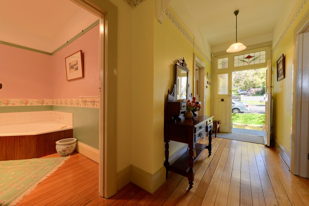 66 (Flat 1) Lansdowne Crescent WEST HOBART 7