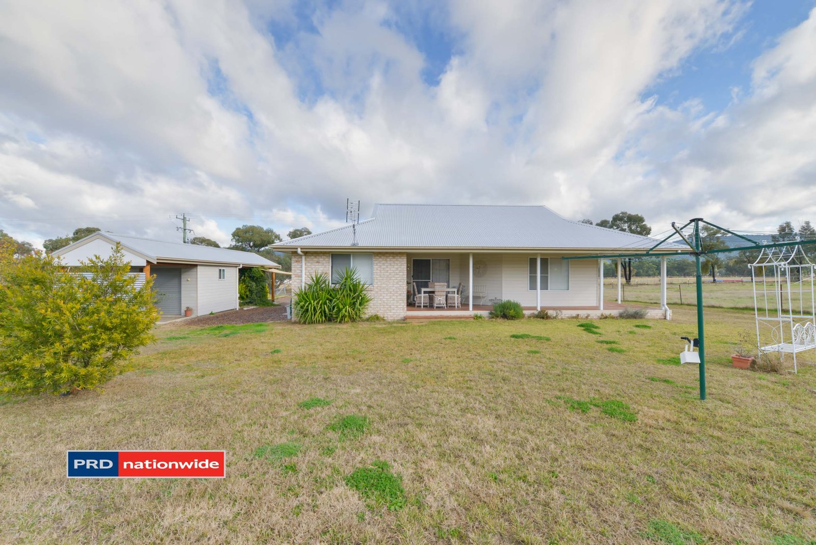 66 Gill Street MOONBI 17