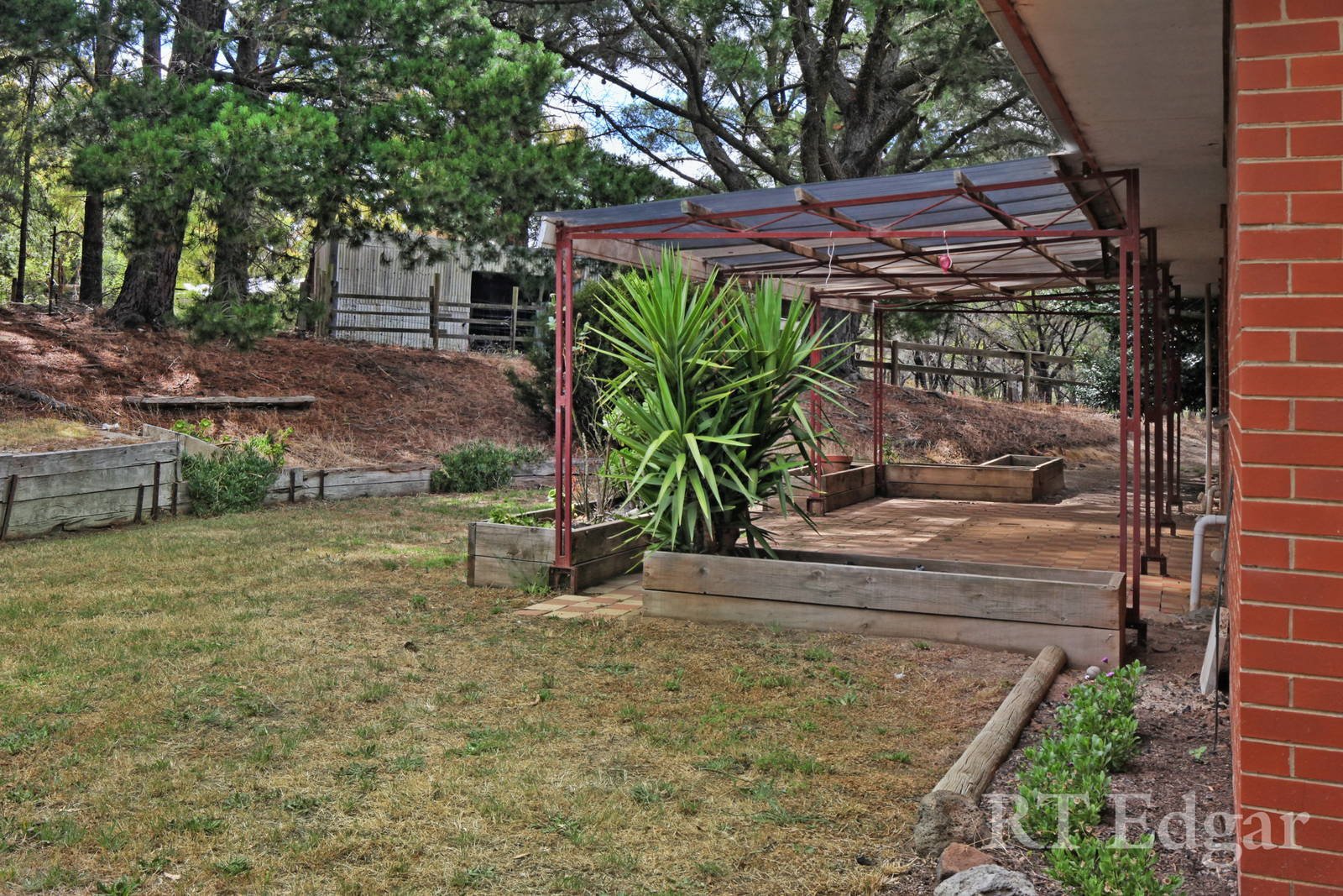 Real Estate and Property in 66 Hallorans Lane, Kyneton, VIC