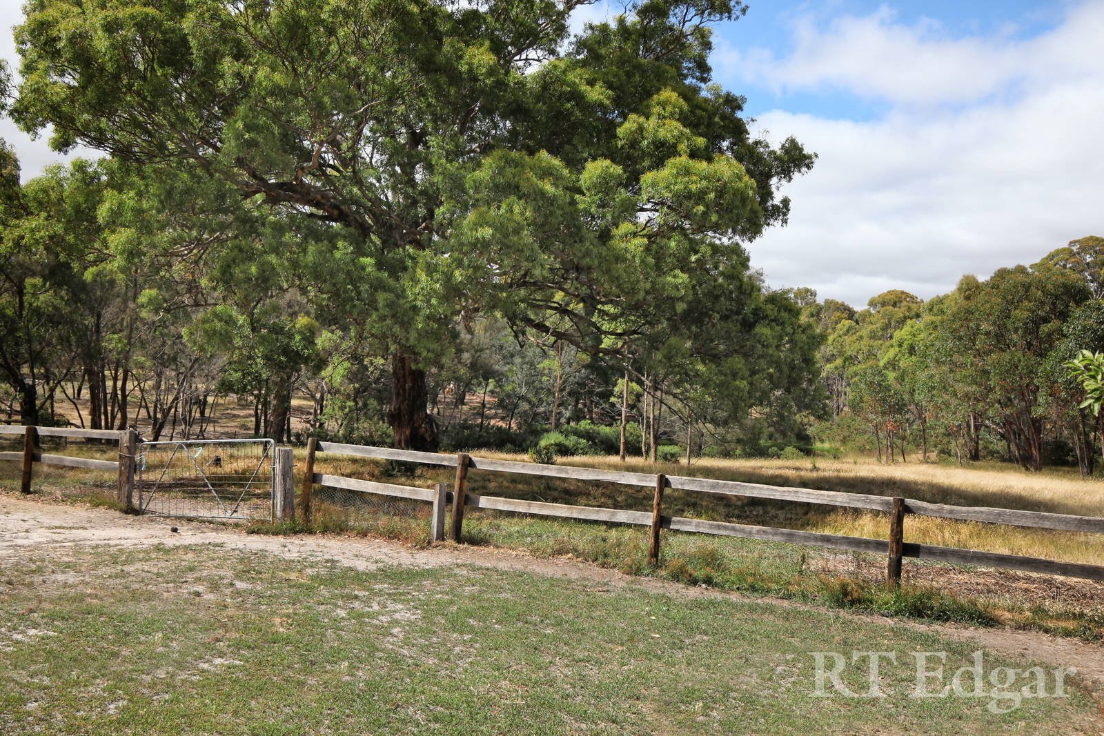 Real Estate and Property in 66 Hallorans Lane, Kyneton, VIC