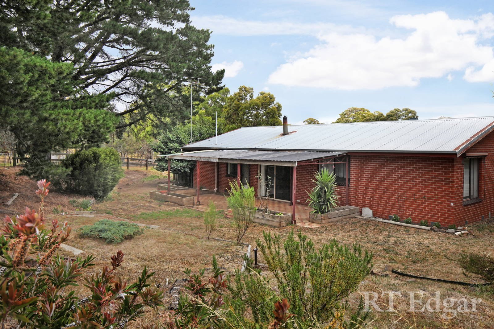 Real Estate and Property in 66 Hallorans Lane, Kyneton, VIC